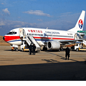 中川空运公司航空快运业稳步发展的原因是什么？